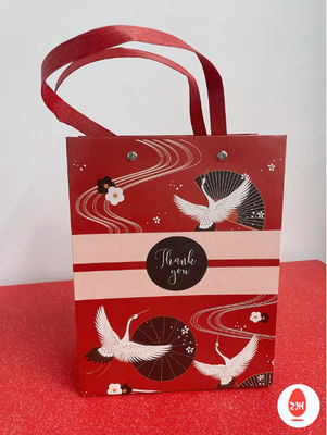 Aduana de los bolsos del regalo del papel de Kraft de la historieta que embala impresa con las manijas