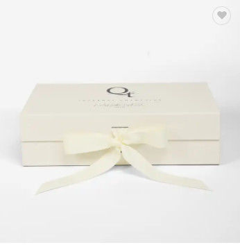 Cajas de empaquetado plegables de encargo de Logo Recycle White Box Cardboard con la cinta
